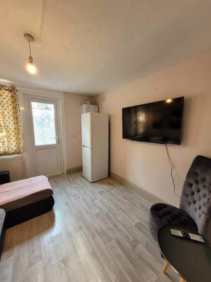 43 Kimberly Road Apartment Londen Buitenkant foto
